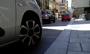 LA CUP DEFENSA LA MUNICIPALITZACIÓ DE LA ZONA BLAVA A LA SEU D’URGELL