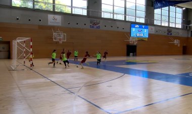 MÉS DE 300 JUGADORS DE FUTBOL SALA TANQUEN LA TEMPORADA A LA SEU D’URGELL