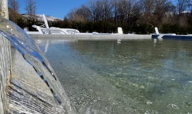 LLÍVIA TANCA ELS BANYS DE SANT GUILLEM PER FUITES D’AIGUA