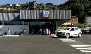 COMENÇA L’OBERTURA DE SUPERFÍCIES COMERCIALS A LA SEU D’URGELL
