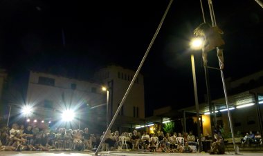 L’ACTOR ÀLEX CASANOVAS INAUGURA I RECOLZA EL FART EL PASSAT CAP DE SETMANA A ISONA