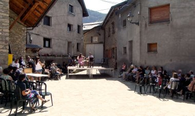 SE CELEBRA A POBELLÀ LA FESTIFOLK, UNA JORNADA MUSICAL ON L’OBJECTIU ÉS FER POBLE