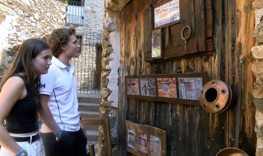 LA MOSTRA ‘AMB PANY I FORRALLAT’ TORNA A VESTIR D’ART LES PORTES DE LA VALL D’ÀSSUA