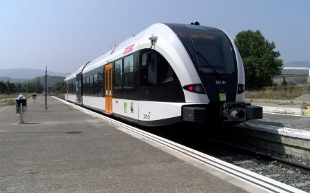 LA COMISSIÓ D’USUARIS DEL TREN DEMANEN MILLORES PER LA LÍNIA DE LA POBLA DE SEGUR