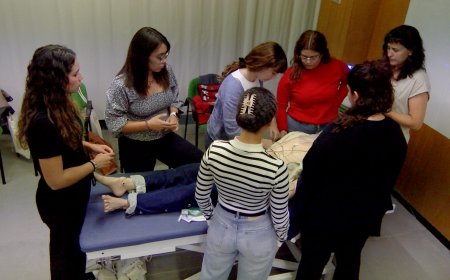 PRIMER DIA DEL GRAU EN INFERMERIA A TREMP, PER SEGON ANY CONSECUTIU.