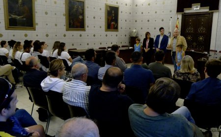 EL CADÍ LA SEU OFEREIX EL TROFEU DE LA LLIGA CATALANA A LA SEU D’URGELL