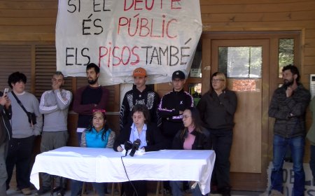 'AIXETA', QUE HA OCUPAT UN EDIFICI BUIT A RIALP, EXIGEIX UNA SOLUCIÓ DAVANT LA CRISI DE L'HABITATGE