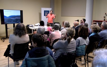 ES PRESENTA A LA BIBLIOTECA DE TREMP, UNA TESI SOBRE LES OVELLES I LA VINYA DEL PREPIRINEU