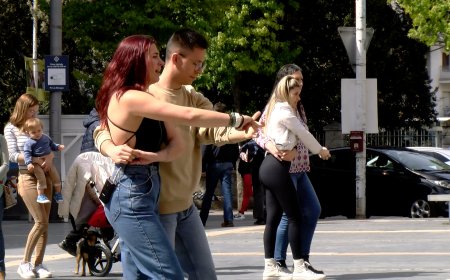 UNA VUITANTENA D’ALUMNES COMENCEN EL CURS A L’ESCOLA MUNICIPAL DE DANSA