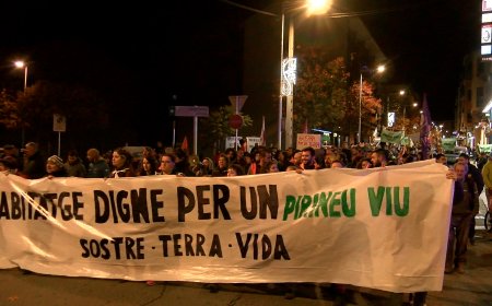 MANIFESTACIÓ MULTITUDINÀRIA AL PIRINEU PER UN HABITATGE DIGNE