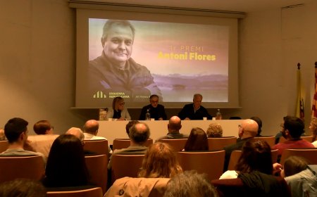 L’ATENEU DEL PALLARS, HA REBUT EL PREMI ANTONI FLORES
