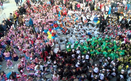 UNS 750 INFANTS DE PUIGCERDÀ PARTICIPEN A LA RUA DE CARNESTOLTES