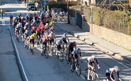 AYUSO ES FA AMB LA VICTÒRIA A LA 3a ETAPA DE LA VOLTA, QUE HA FINALITZAT A LA MOLINA