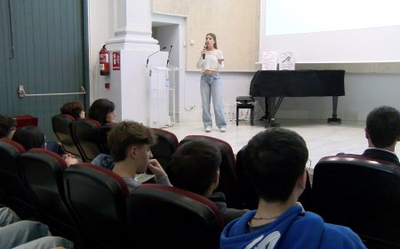 UNS 200 ALUMNES DE BATXILLERAT PARTICIPEN A LA 18Aa EDICIÓ D’INVESJOVE