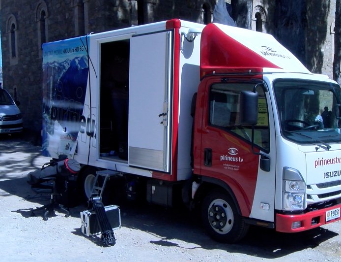 LA NOVA UNITAT MÒBIL DE PIRINEUS TV PERMET FER DIRECTES EN 4K