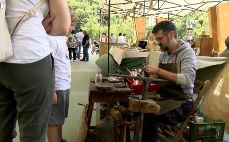 RIALP DEDICA LA FIRA D’OFICIS I MENESTRALS A LA PARADA I FONDA