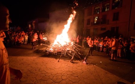 ALÀS CELEBRA LA CINQUENA EDICIÓ DE LA BAIXADA DE FALLES