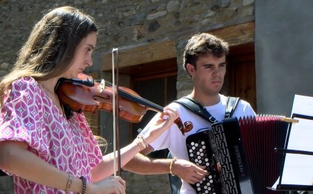 UN ANY MÉS DE FESTIFOLK A POBELLÀ, UNA COMBINACIÓ DE TEATRE, MÚSICA I TRADICIONS