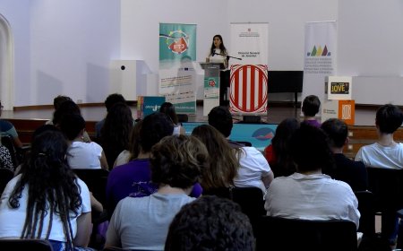 UNA SEIXANTENA DE JOVES ALCEN LA VEU PER INCIDIR EN LES POLÍTIQUES PÚBLIQUES