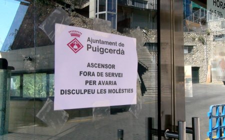 PUIGCERDÀ DENUNCIA EL VANDALISME COMÈS EN UN DELS ASCENSORS DE LA VILA