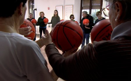 OLIANA FOMENTA LA CONVIVÈNCIA A TRAVÉS DE CREAR MÚSICA AMB PILOTES DE BÀSQUET