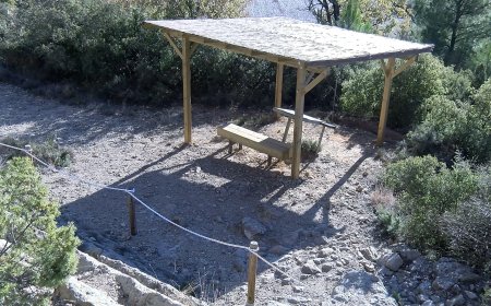 EL GEOPARC ORÍGENS INSTAL·LA UNA PÈRGOLA AL JACIMENT PALEONTOLÒGIC D'ORCAU 2