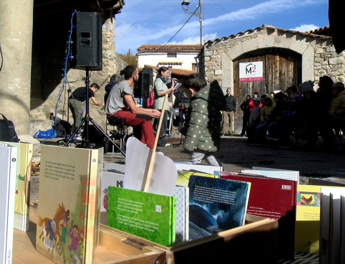 LES VEUS DE LA VALL FAN RESSONAR LA LITERATURA A TRAVESSERES