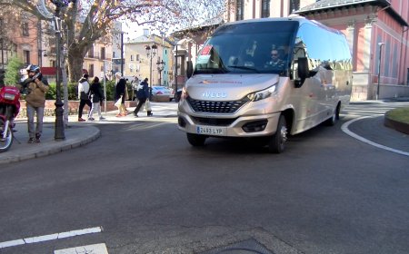 PUIGCERDÀ MANTÉ AQUEST MES EL SERVEI DE BUS LLANÇADORA