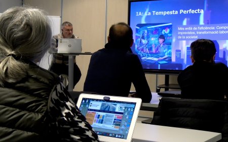 UN TALLER MOSTRA A EMPRESES APLICACIONS DE LA IA EN TASQUES QUOTIDIANES
