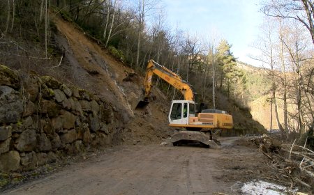 PAS PROVISIONAL EN DIVERSES CARRETERES DE L’ALT URGELL AFECTADES PER ESLLAVISSADES
