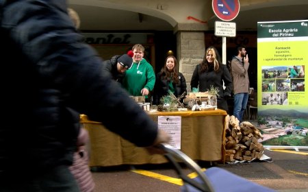 L’ALUMNAT DE L’ESCOLA AGRÀRIA DEL PIRINEU PORTA LES SEVES ELABORACIONS AL MERCAT
