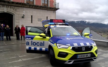 LA POLICIA LOCAL DE PUIGCERDÀ ESTRENA NOU VEHICLE AMB MAMPARA DE SEGURETAT PER A DETINGUTS