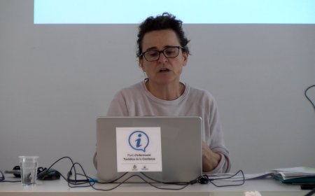 EL SECTOR PRIVAT ES FORMA PER CONVERTIR-SE EN PUNT D’INFORMACIÓ TURÍSTICA