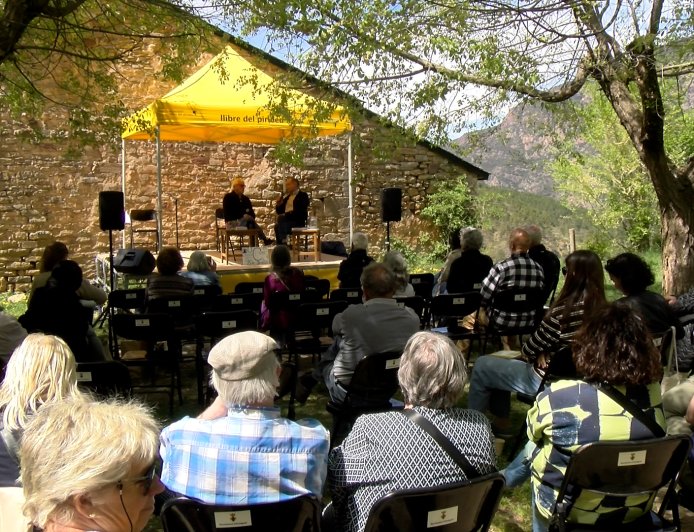 LA LITERATURA PIRINENCA ES TROBA A ARSÈGUEL EN EL BATEIG DE LLIBRES