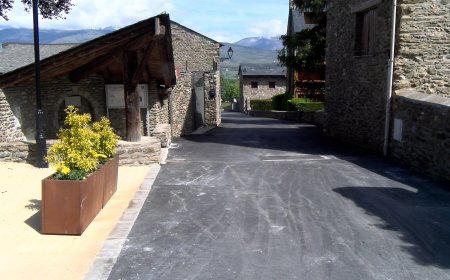 FONTANALS RENOVA EL NUCLI DEL VILAR D’URTX I CREA NOUS APARCAMENTS 