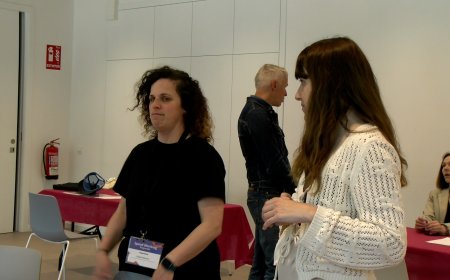 CINC EMPRESES I UNA DESENA DE JOVES PARTICIPEN AL 1R SPEED NETWORKING