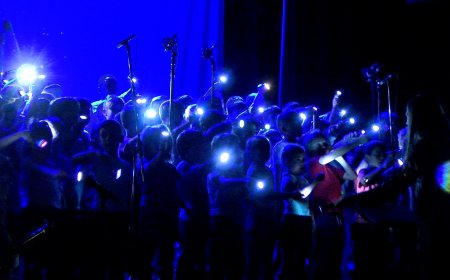  MÉS D’UN CENTENAR D’ALUMNES DE PUIGCERDÀ I BELLVER PARTICIPEN A LA CANTATA DE LA CLIKA