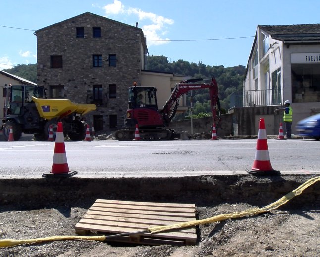 AFECTACIONS MÍNIMES AL TRÀNSIT DURANT LA CONSTRUCCIÓ DE LA ROTONDA DE MONTFERRER