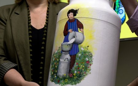 LA LLETERA DE LA FIRA DE SANT ERMENGOL HOMENATJA ALS FORMATGERS I LES FORMATGERES