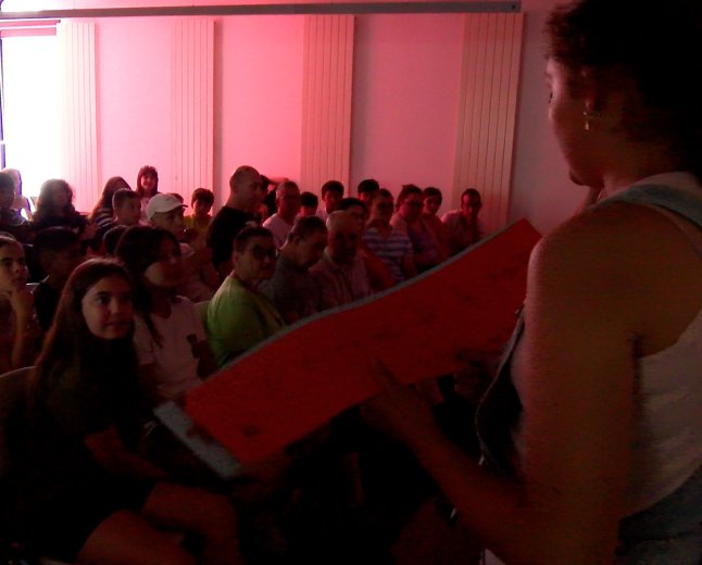 LA LLENGUA UNEIX GENERACIONS AMB EL PROJECTE ‘PARAULES PER A TOTHOM’ 