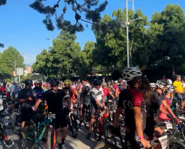 MÉS DE 800 PERSONES PARTICIPEN A L’ESCANYABOCS A LA SEU D’URGELL