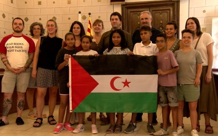 BENVINGUDA INSTITUCIONAL ALS INFANTS SAHRAUÍS DEL PROJECTE ‘VACANCES EN PAU’