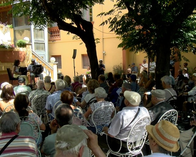 COMENÇA LA TROBADA AMB ELS ACORDIONISTES DEL PIRINEU
