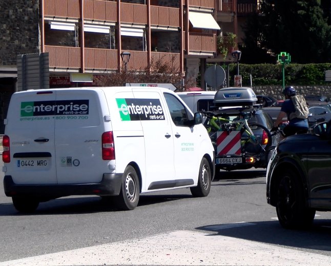 PUIGCERDÀ ENGEGA AQUEST AGOST UNA CAMPANYA PER MILLORAR LA MOBILITAT