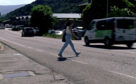  CONCENTRACIÓ A L’N-260 PER RECLAMAR UN PAS DE VIANANTS A CASTELLCIUTAT