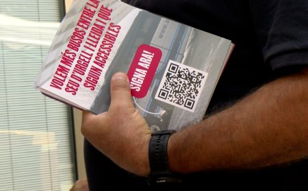 ELS COMUNS RECULLEN 800 SIGNATURES PER DEMANAR LA MILLORA DEL SERVEI DE BUS ENTRE LA SEU I LLEIDA