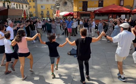 PUIGCERDÀ CELEBRA LA FESTA DE LA SEVA PATRONA, AMB LA MISSA SOLEMNE I L’OFRENA FLORAL