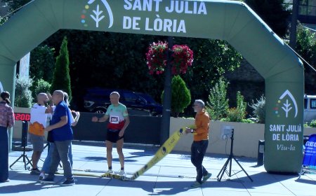 JORDI GALLEGO S’IMPOSA EN LA TRAVESSA TRANSFRONTERERA ENTRE LA SEU I SANT JULIÀ DE LÒRIA