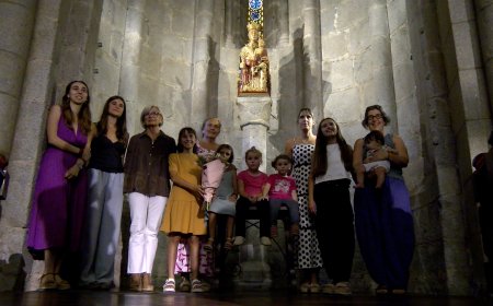  ONZE URGELLS ES TROBEN PER REIVINDICAR LES ARRELS DEL SEU NOM