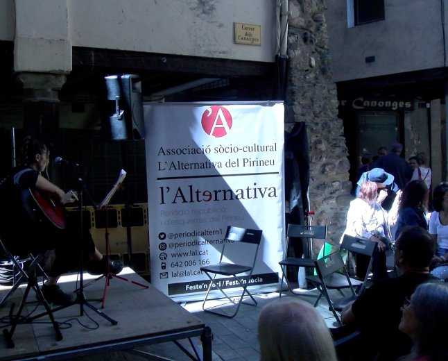 UNA NOVA EDICIÓ D’ART AND ROCK OMPLE EL CARRER CANONGES D’ARTISTES I MÚSICA